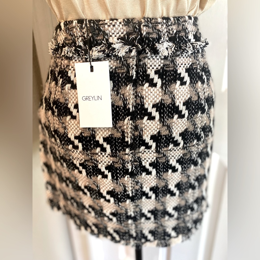 Greylin Black and.Cream  Ruffled Pencil Mini Skirt